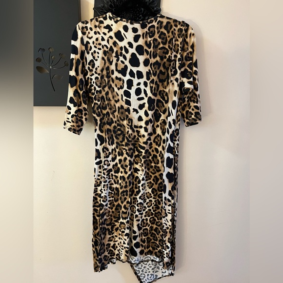 Joseph Ribkoff leopard print faux wrap midi dress. V-neck hanker-chief detail - Picture 6 of 7